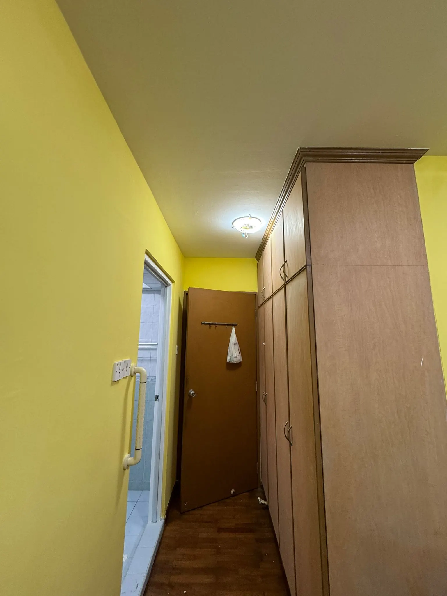 Clean bedroom ceiling after Mold Defense treatment